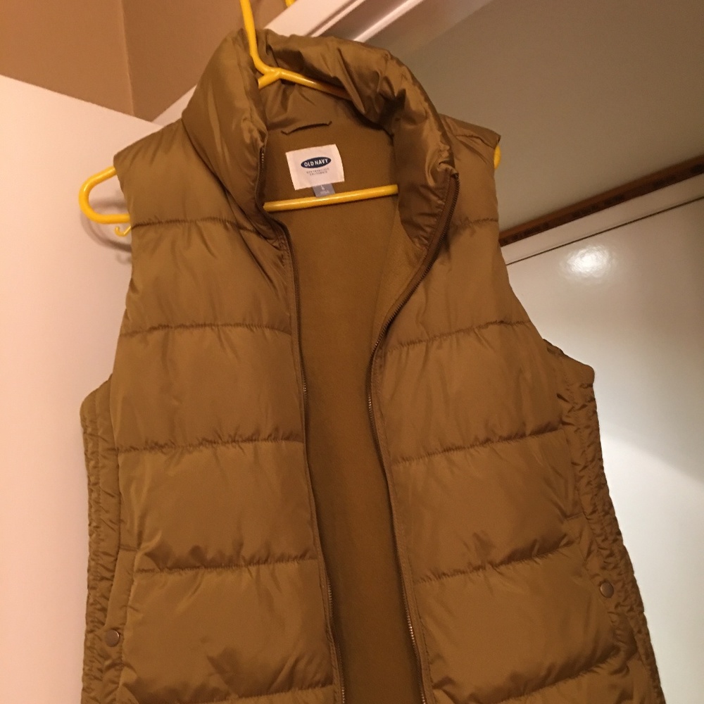 OLD NAVY  Green/Brown Puffer Vest - Large